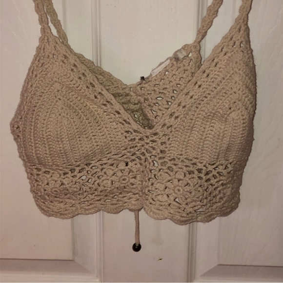Spaghetti strap,crochet crops. Tie back beige - Picture 3 of 4